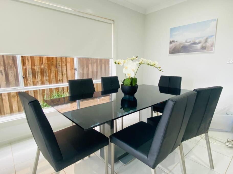 Kellyville 5Br Near Park And Shopping Mall מראה חיצוני תמונה